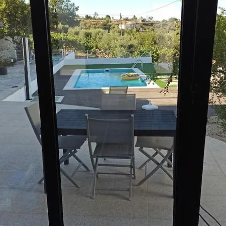 Casa Do Chao Do Cruzeiro Tatil Evi Arcozelo (Guarda)