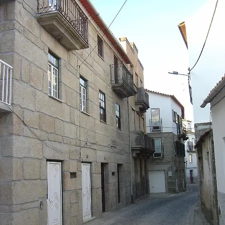 Casa Do Chao Do Cruzeiro Tatil Evi Arcozelo (Guarda)